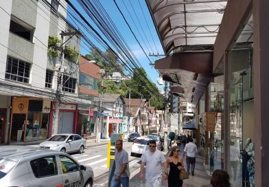 Comércio de Petrópolis acompanha tendência nacional e registra crescimento no número de empregos formais