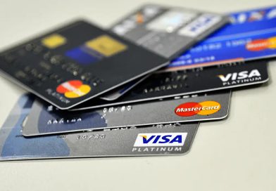 Pesquisa mostra que 29% dos consumidores fizeram compras no nome de terceiros